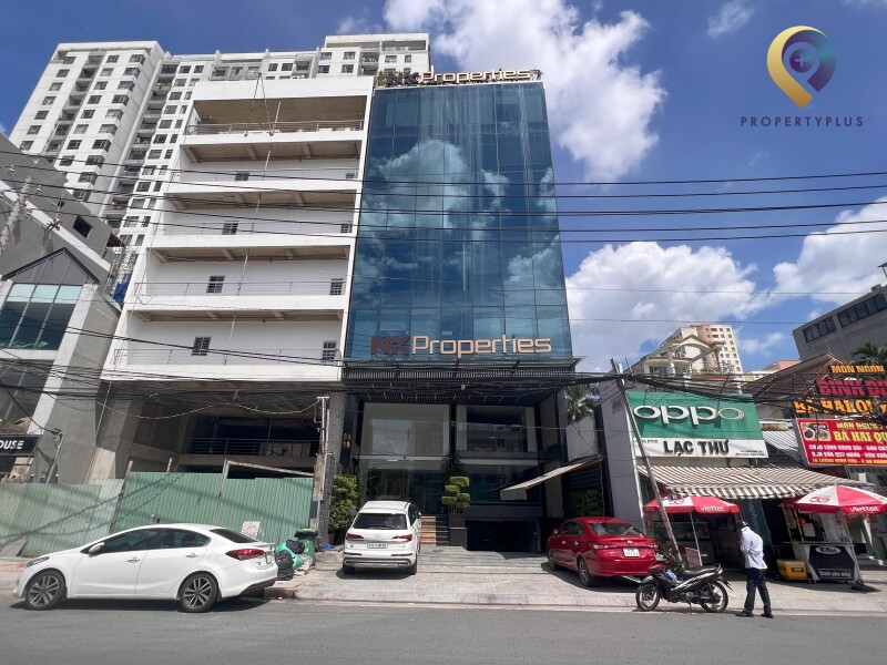 XL Building